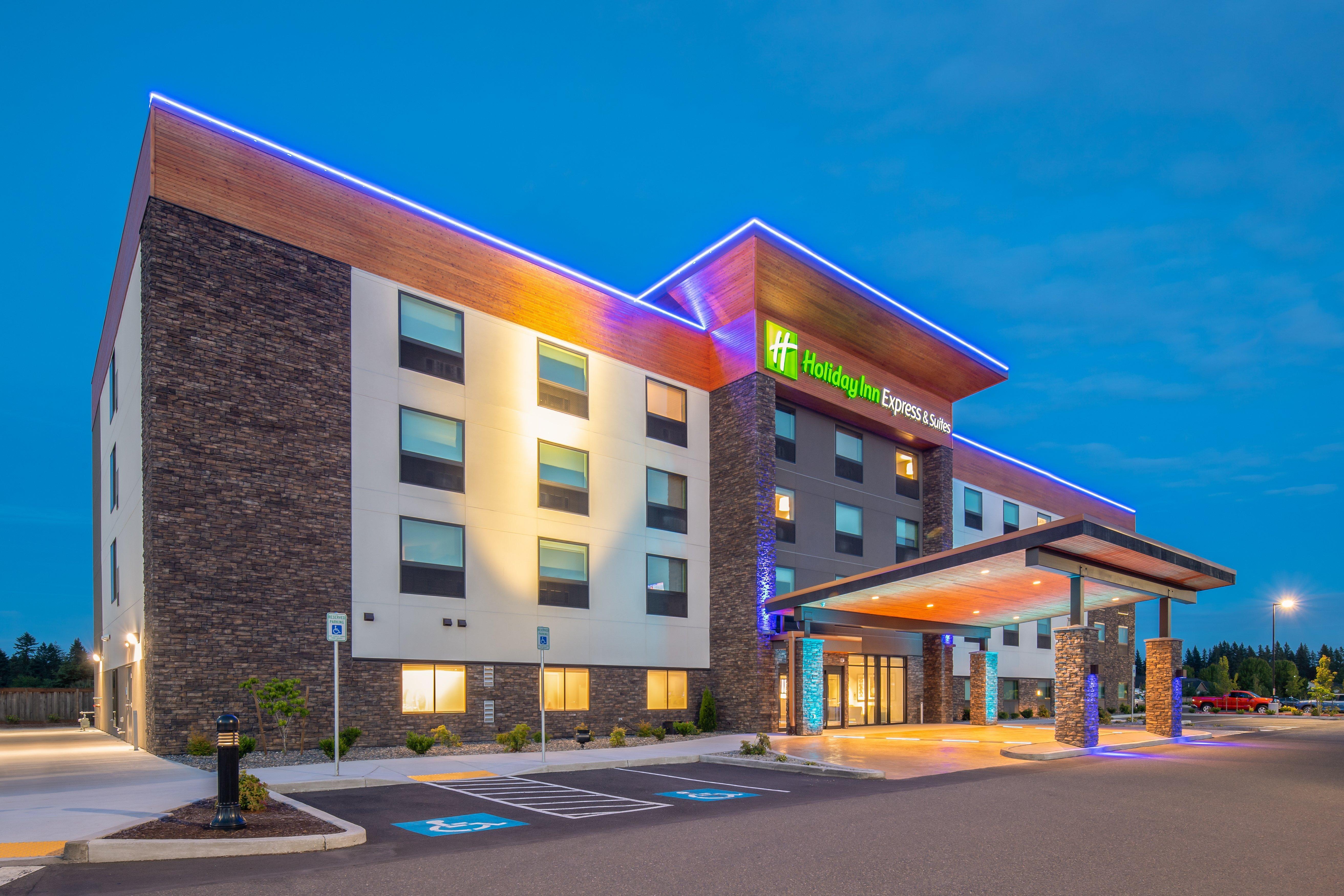 Holiday Inn Express & Suites - Camas, An Ihg Hotel Exterior photo